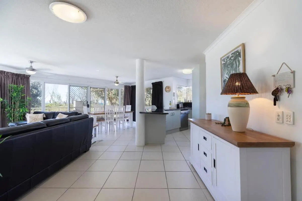 Surfside At Buddina With Direct Beach Access